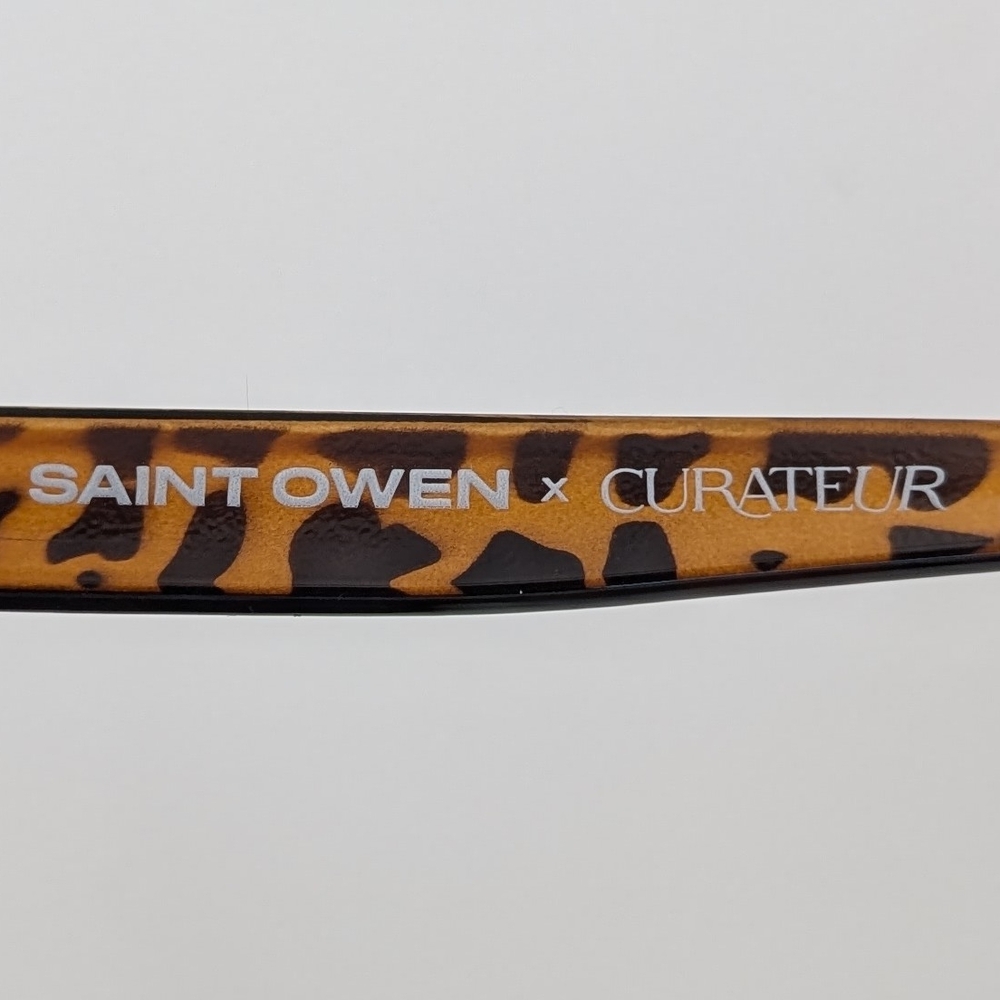 Stylish Tortoise Shell Sunglasses - Picture 3 of 3